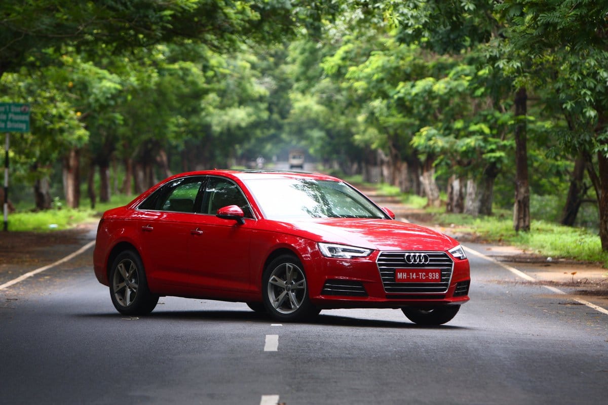 Two Boys Robbed IT Company Owner Audi Car