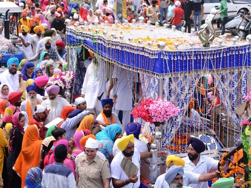 guru nanak dev marriage festival, festival in batala, nagar kirtan, batala, amritsar