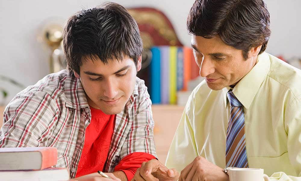 Best courses and career options after class 12th, know top colleges and petroleum engineering jobs