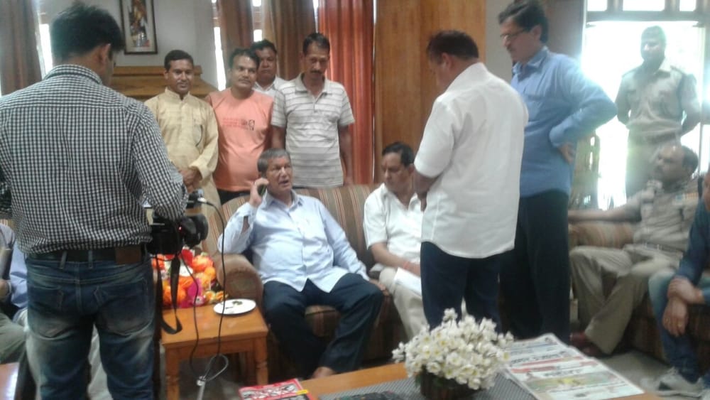 cm harish rawat helicopter fuel finished