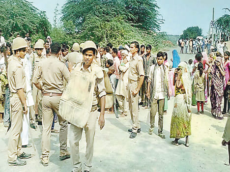 After autopsy of the child burst villagers resentful