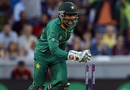 Sharjeel Khan And Khalid Latif Star as Pakistan Thrash England in T20I
