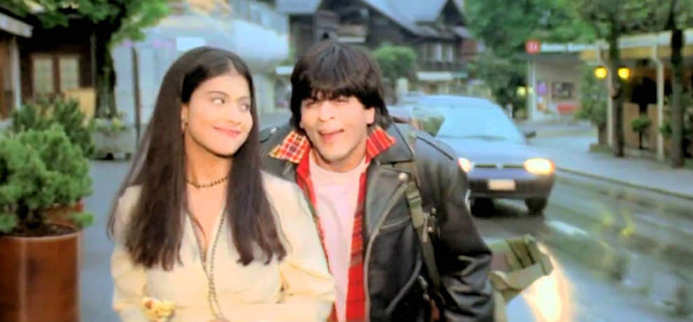 Shahrukh Khan started his film career with negative roll in film baazigar