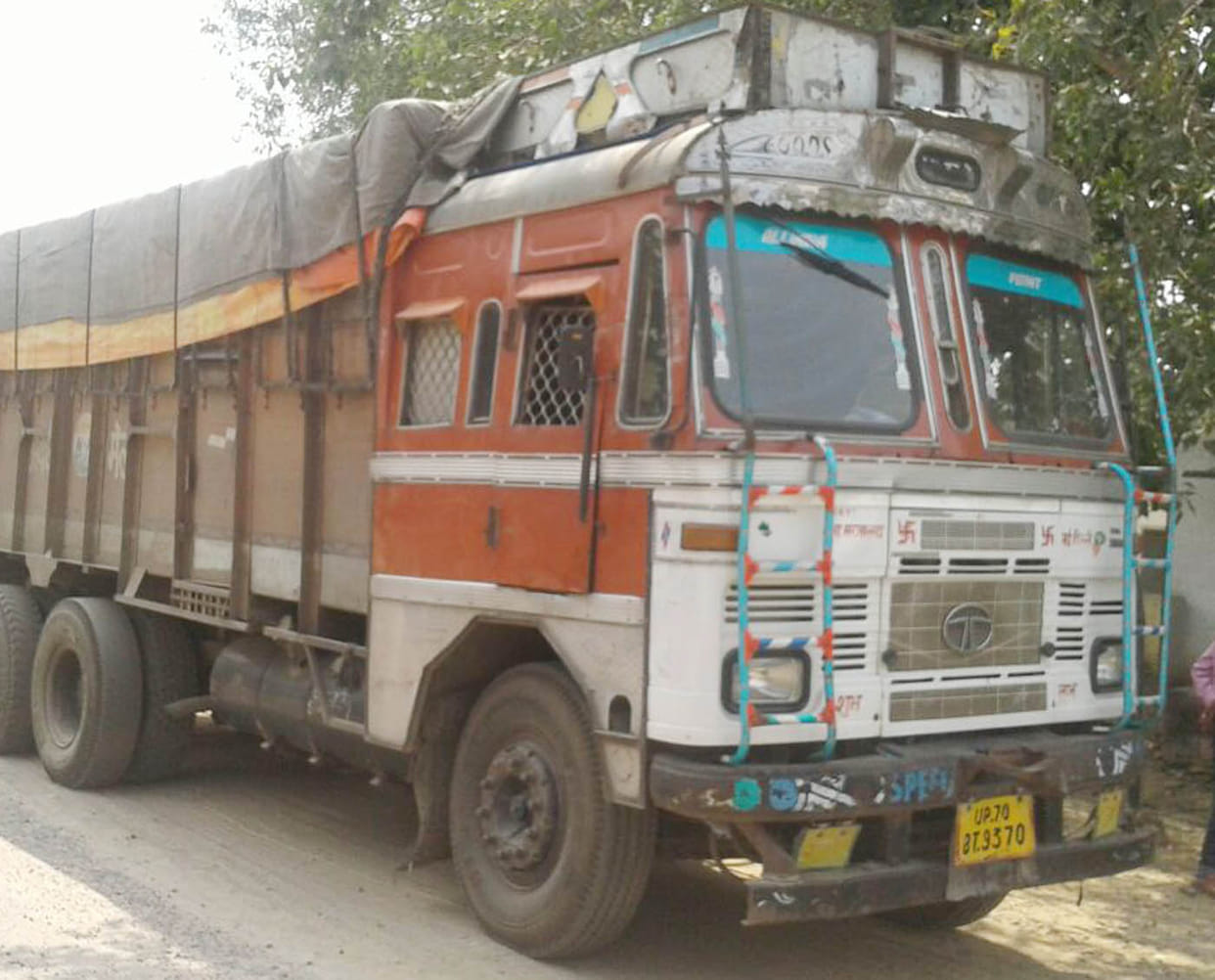 The farmer beat speeding truck
