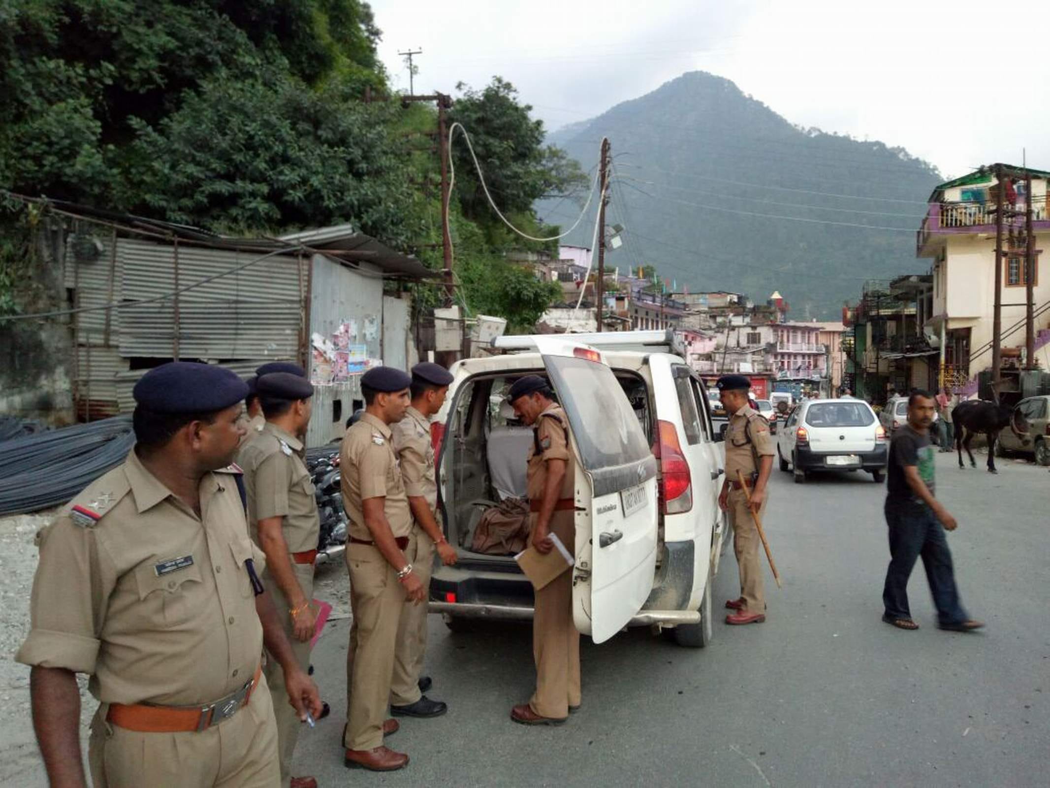 Uttarkashi Particular community traders opened Shops after 23 days in Purola section 144 removed