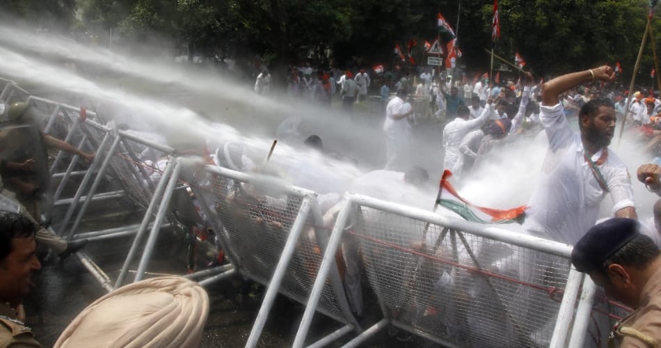 Police water cannons outside the assembly expelled Youth Congress