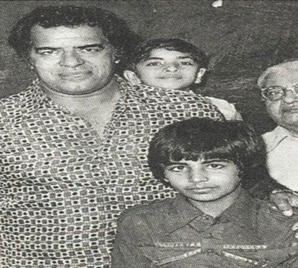 akshay kumar family photo birthday special
