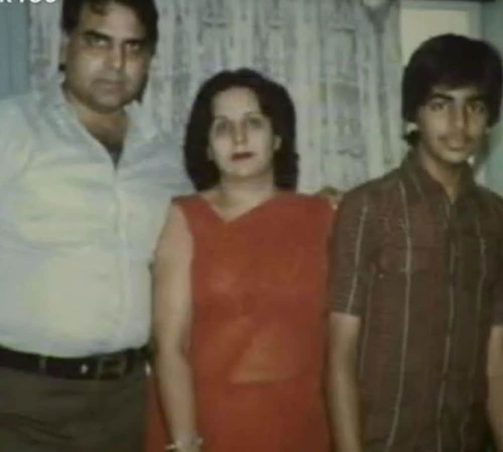 akshay kumar family photo birthday special