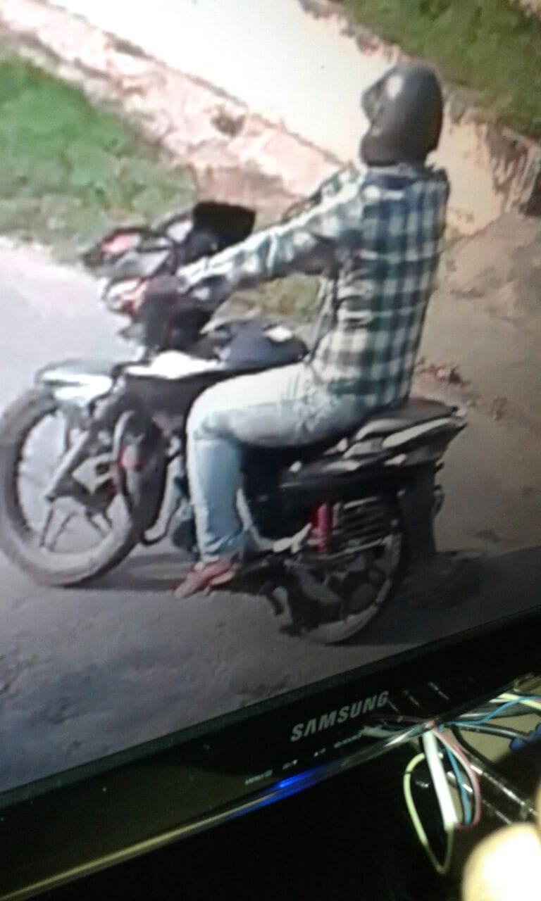 Theft, Mohali Theft, CCTV Camera, Women theft, Mohali caused panic,