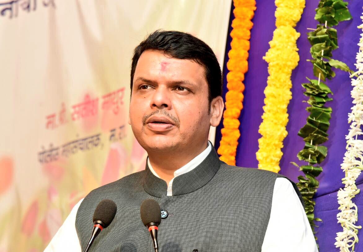 Farmer's debt waiver: Maharashtra cm Fadnavis on the path of the up cm yogi