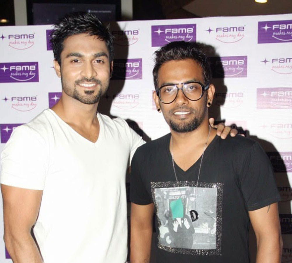 dharmesh sir dating this famous model