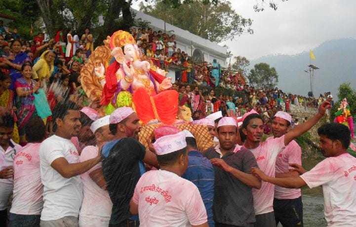 Ganpati immersion in Chaukhutia