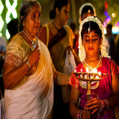  kerela where man dressed as women to worship god