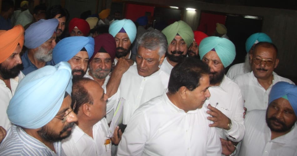 Congress party no confidence motion against government in punjab assembly session