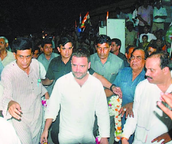 rahul gandhi in allahabad 1