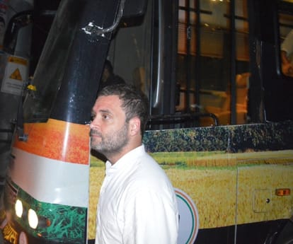 cm akhilesh says rahul gandhi is a good boy too
