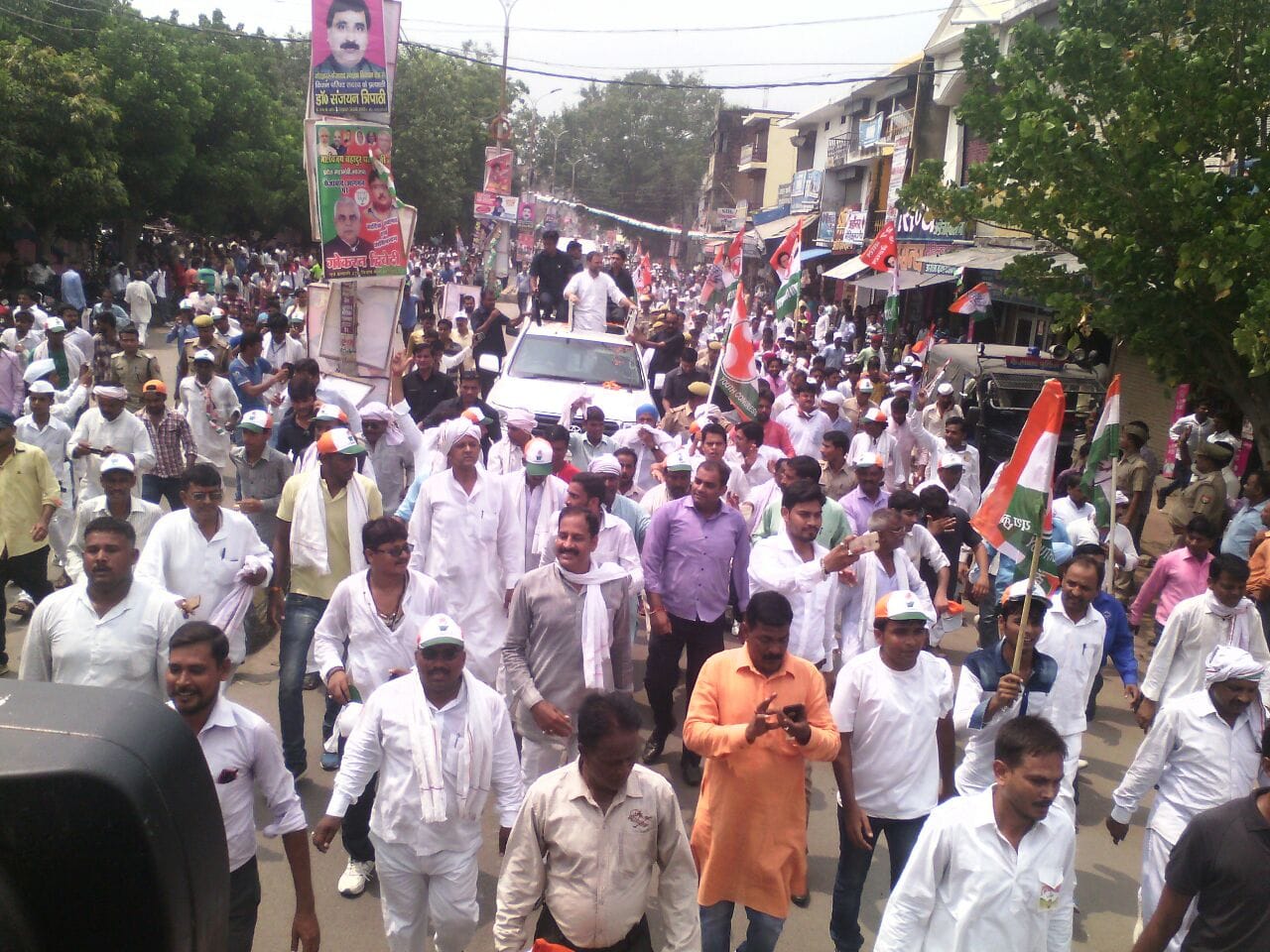 rahul gandhi road show in faizabad