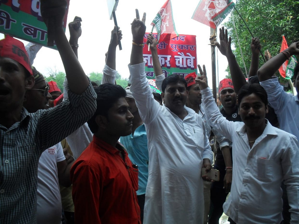 SP's two factions clash