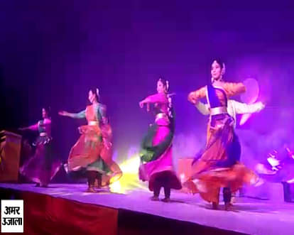 Dancers pays tribute to swami haridas on his birthday
