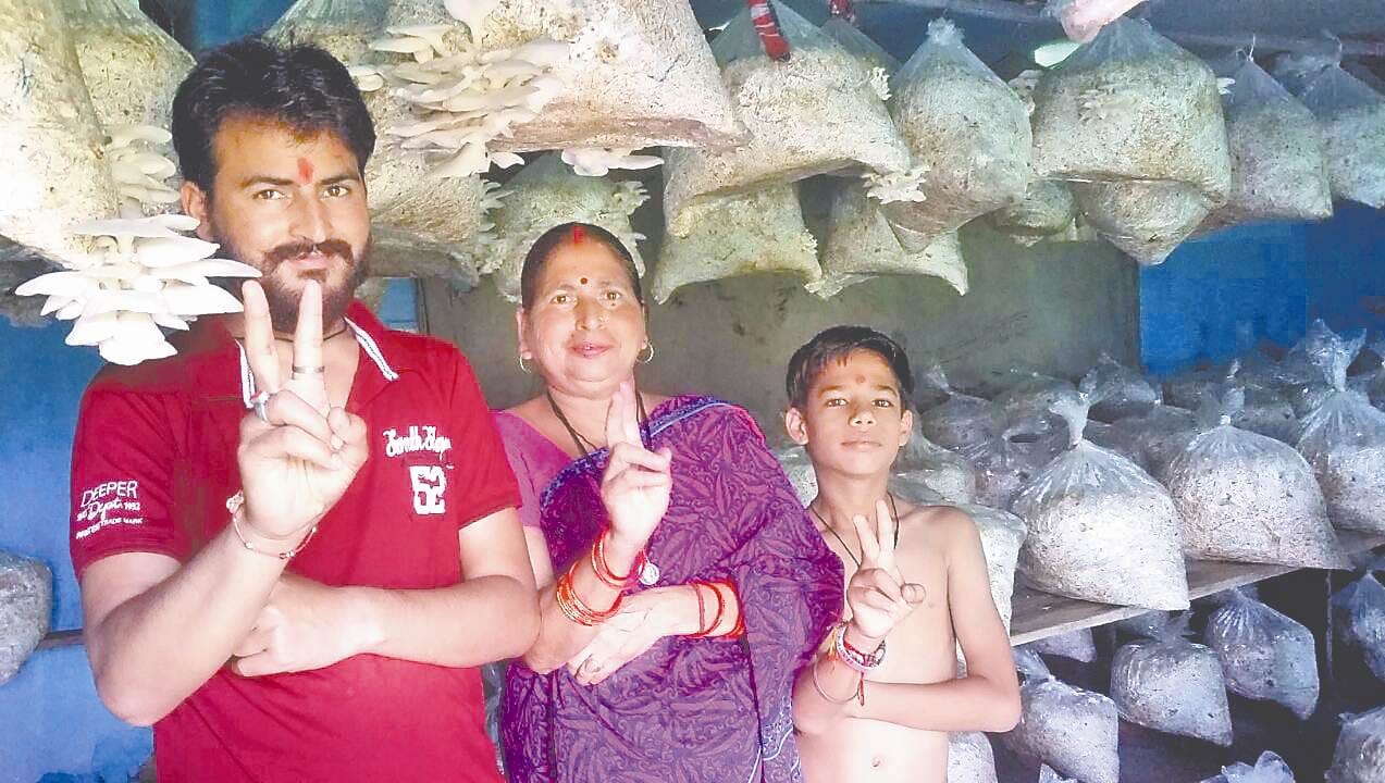 youth left job for developing uttarakhand hill area