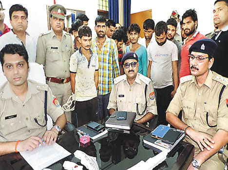 Police arrested 11 rogue encounter
