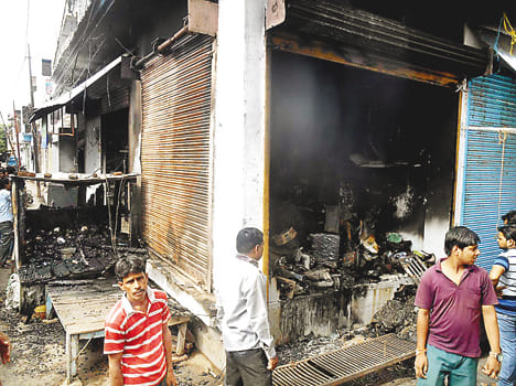 Set fire to the store, the loss of 20 million