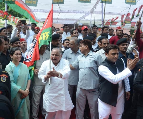  Mulayam sandesh yatra in Lucknow.