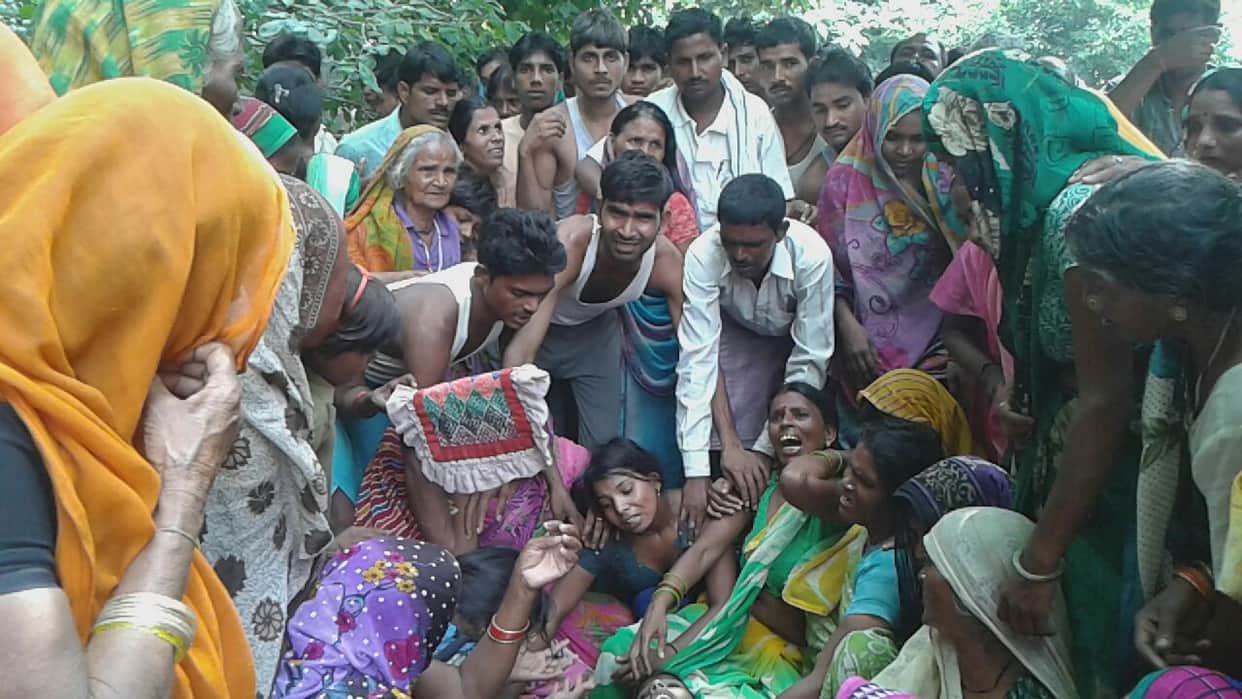 two died as high tension wire falls 