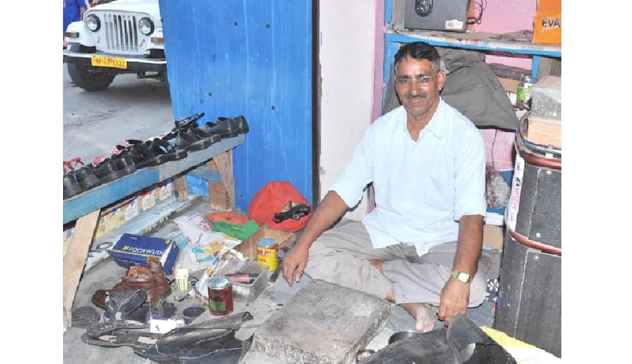 Himachali National Hockey Player Subhash Chand Making Shoes for Earning.