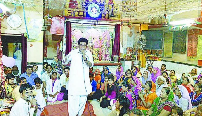 The devotees celebrate Ganpati