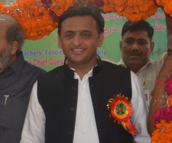 Akhilesh asks why mulayam govt was not repeated.