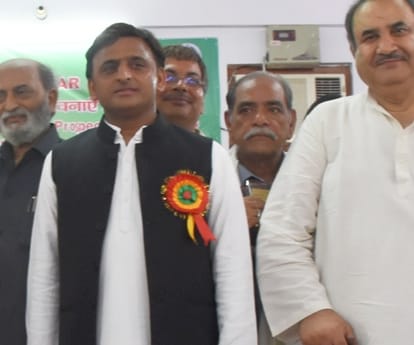Akhilesh asks why mulayam govt was not repeated.