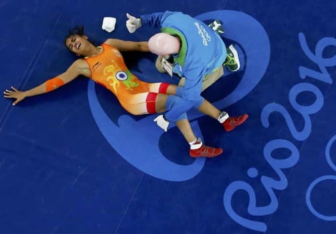 unfavourable reply by sports minister anil vij to injured international wrestler vinesh phogat