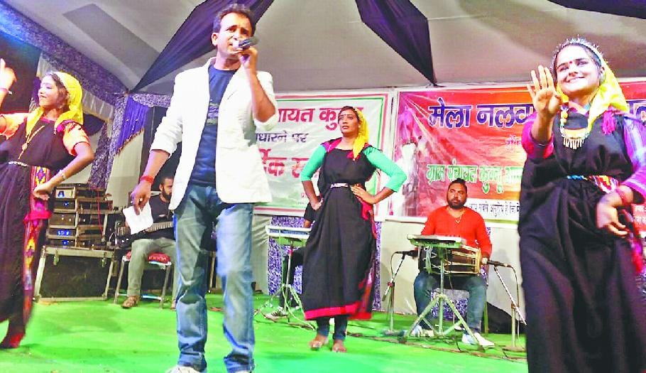 people dance 