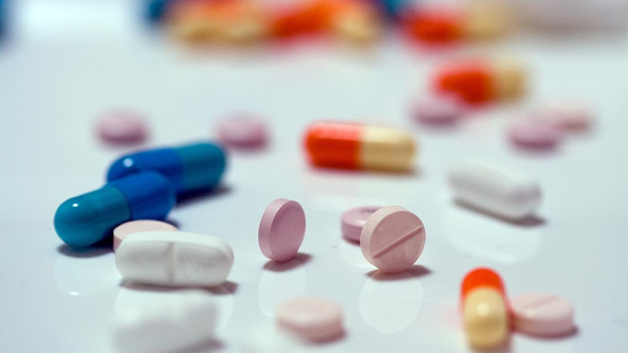 pharmacist stop medicine distribution two hour 