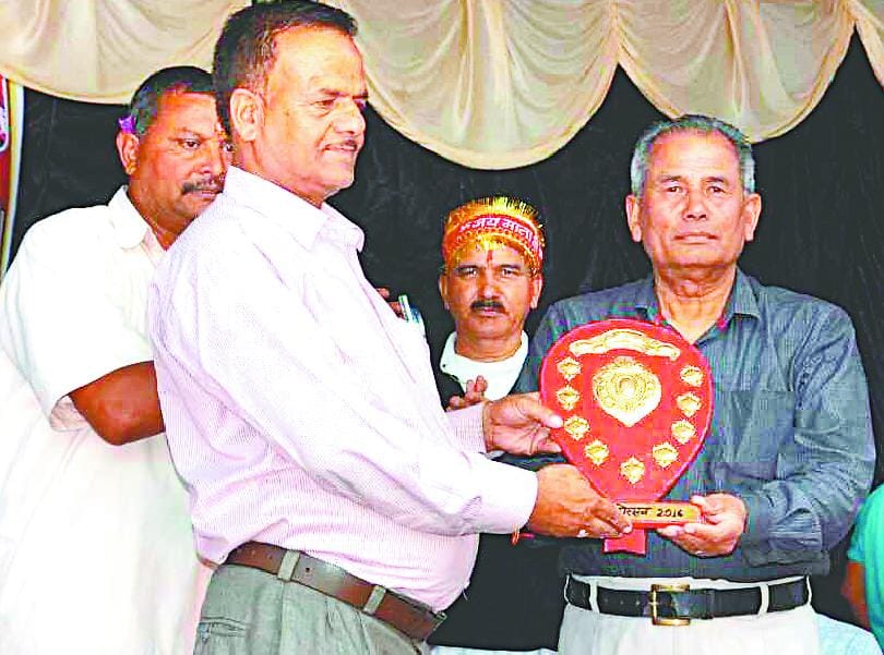 Tehsil-level executives and workers honored