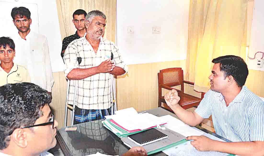nhm karmiyon ki hadtaal