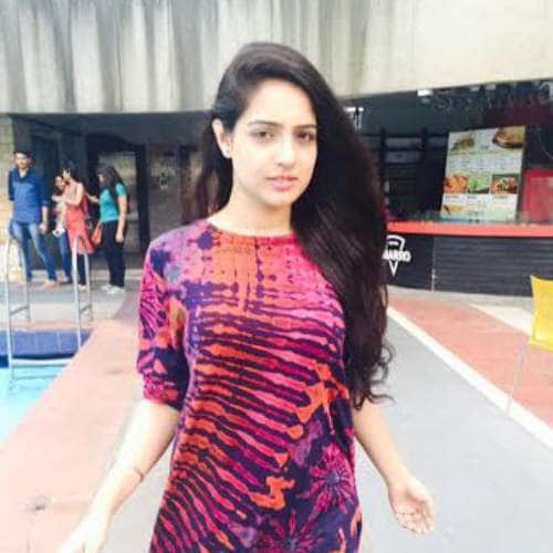 Malvi Malhotra acting in lead role south indian film kumari 18 plus
