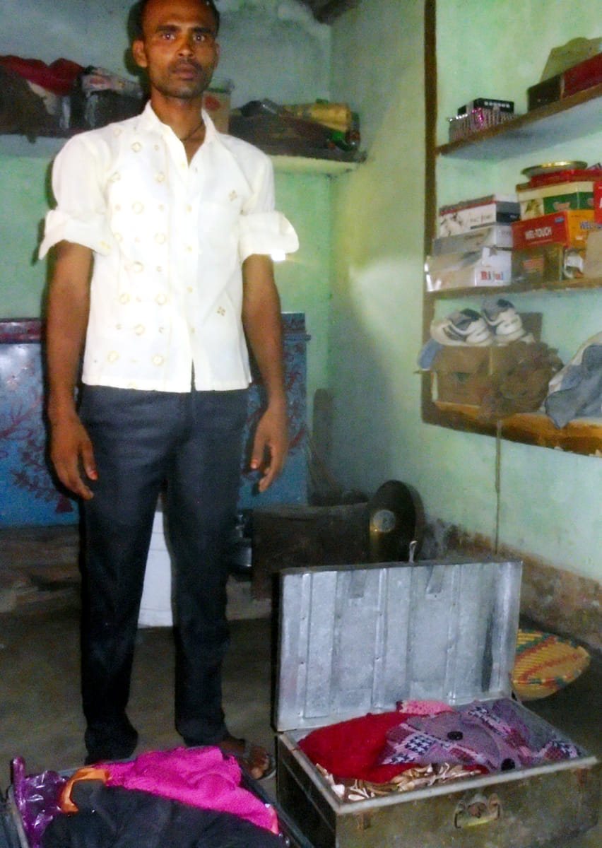 one lakh things loot 