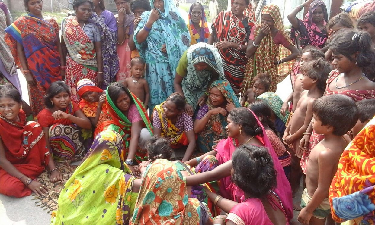 Child killed by falling wall in mirzapur