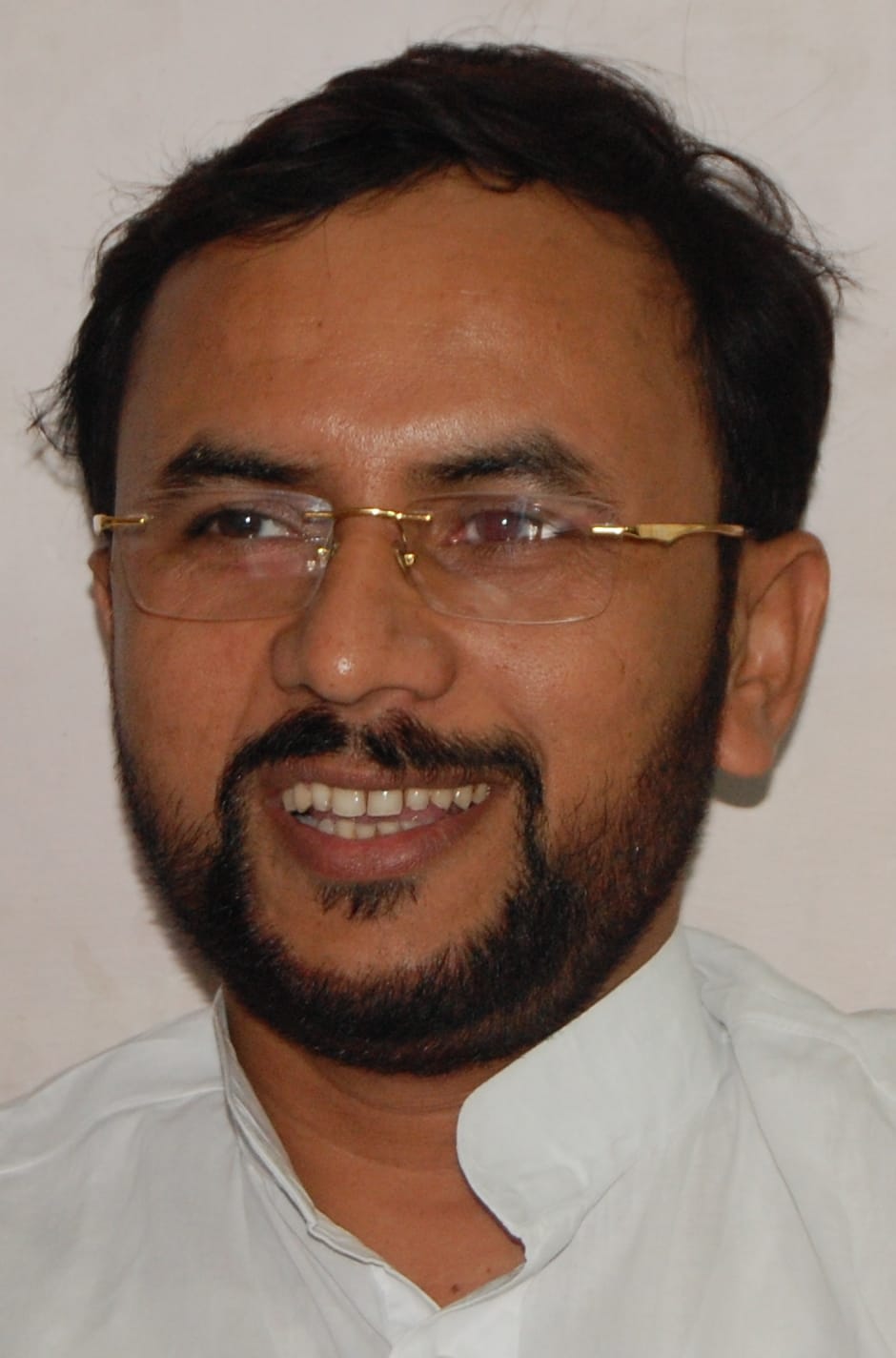 nitish is people's leader says azad