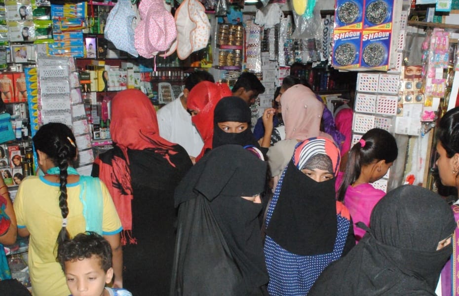 eed-ul-ajaha aaj, denge kurbaanee
