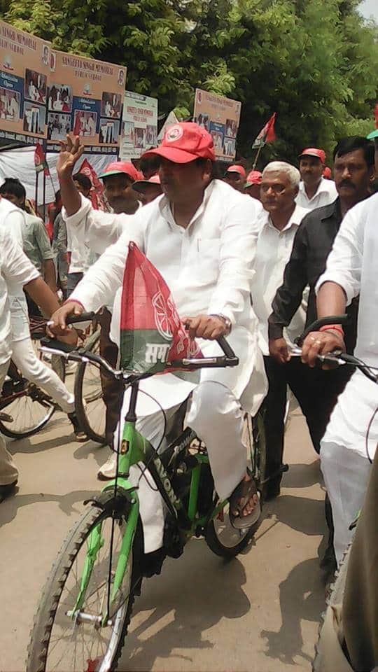 up minister gayatri prajapati rags to riches
