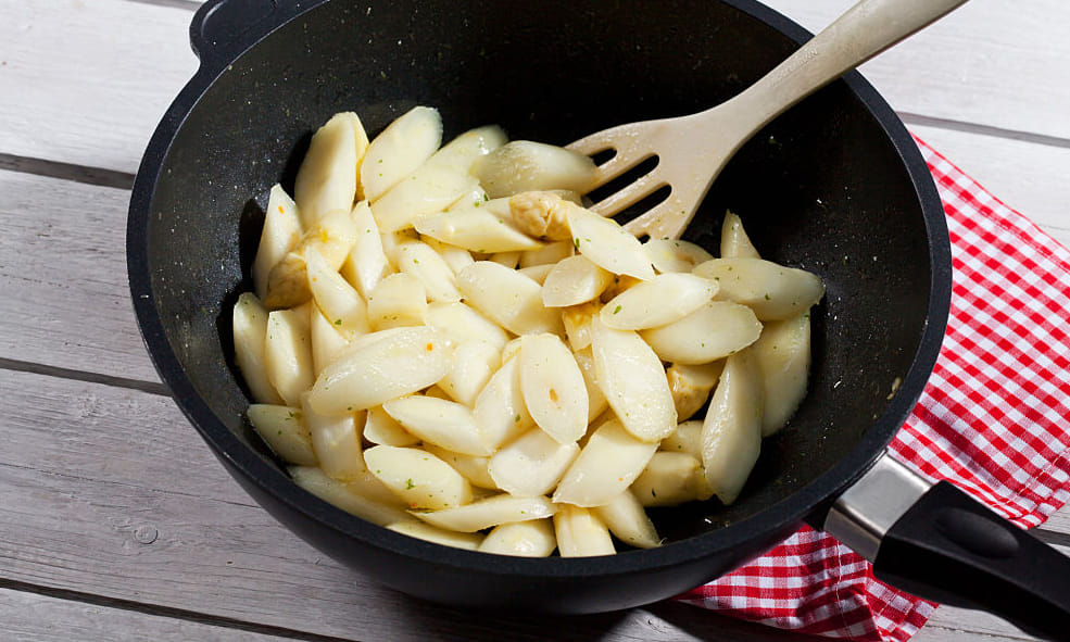 cast iron vessels are best for health