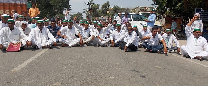 Sugarcane farmers blocked highways