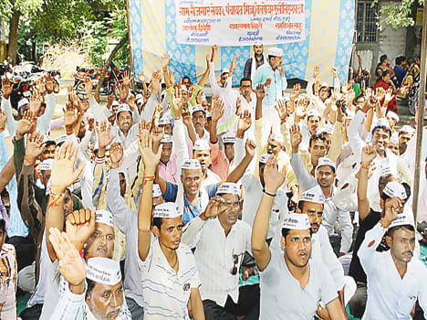 Panchayat friends Solicited state employee status