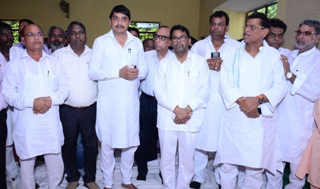  heraLal Kashyap reached the condolence meeting of Himanshi