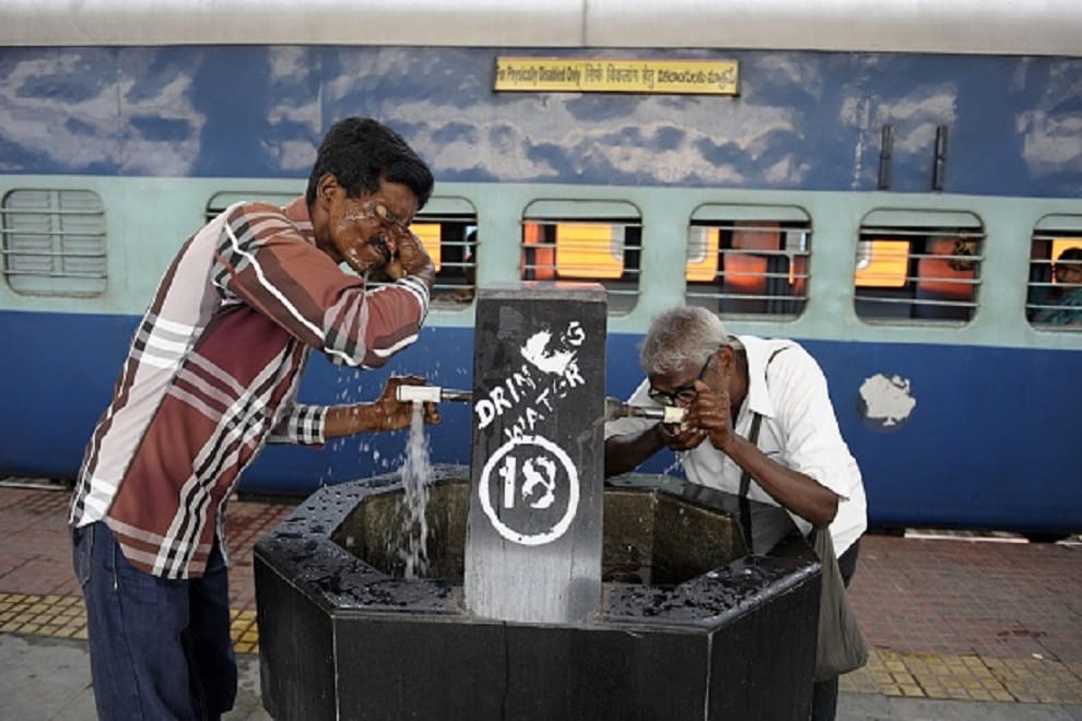 Now passengers will analise cleainliness at platforms and trains