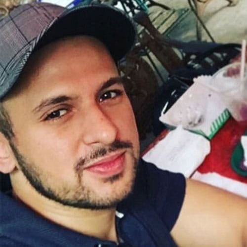 eshaan roshan is in relationship with a robo rajni