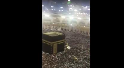 Huge number of worshipers in Mecca from kanpur 